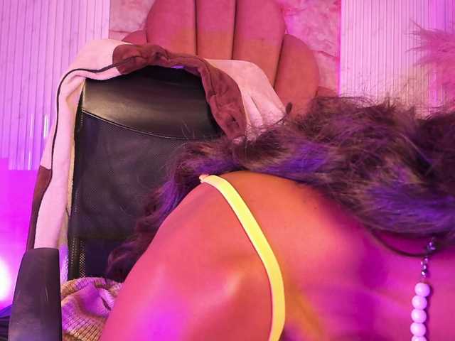 Sofi-Thomas live cam on BongaCams