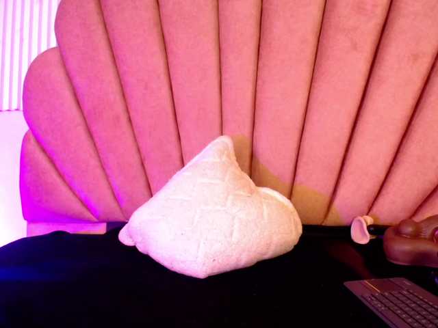 Sofi-Thomas live cam on BongaCams