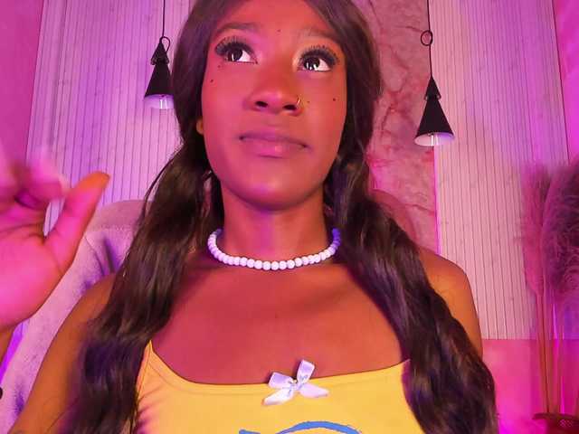 Sofi-Thomas live cam on BongaCams