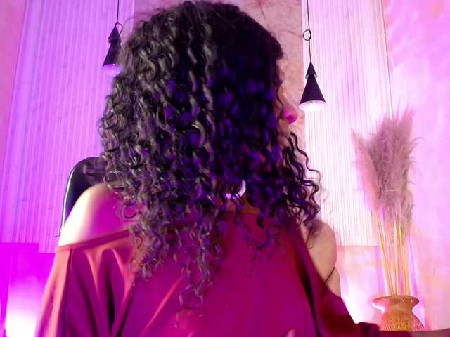 Sofi-Thomas live cam on BongaCams