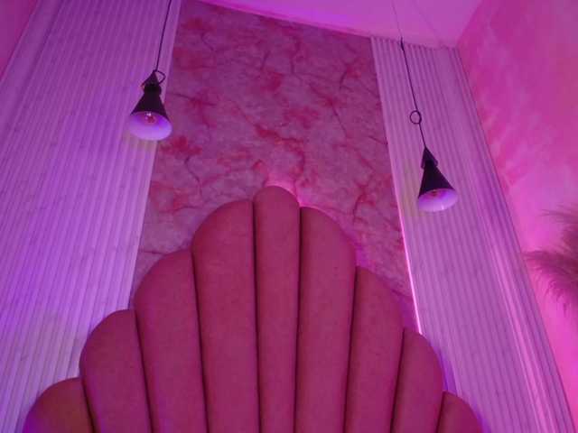 Sofi-Thomas live cam on BongaCams