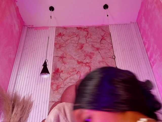 Sofi-Thomas live cam on BongaCams