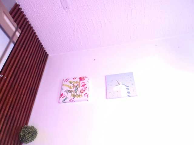 Sofi-Thomas live cam on BongaCams
