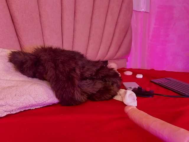 Sofi-Thomas live cam on BongaCams