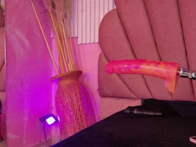 Sofi-Thomas live cam on BongaCams