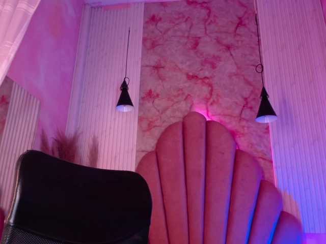 Sofi-Thomas live cam on BongaCams