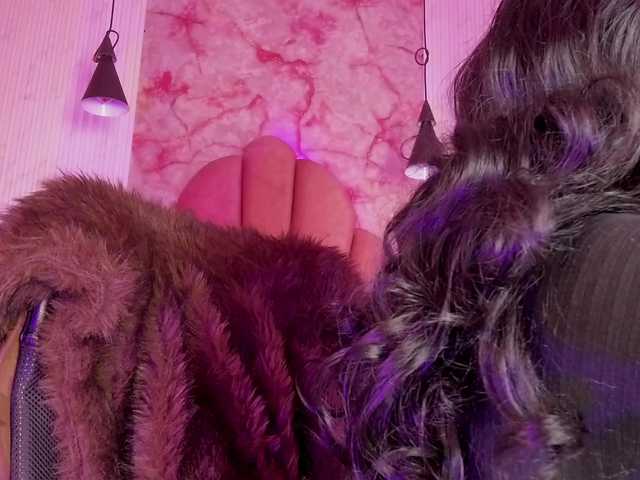 Sofi-Thomas live cam on BongaCams