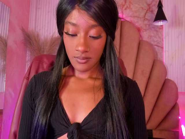 Sofi-Thomas live cam on BongaCams