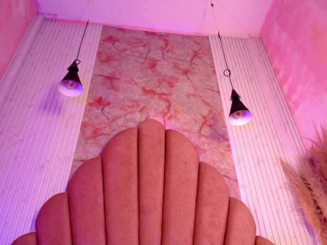 Sofi-Thomas live cam on BongaCams