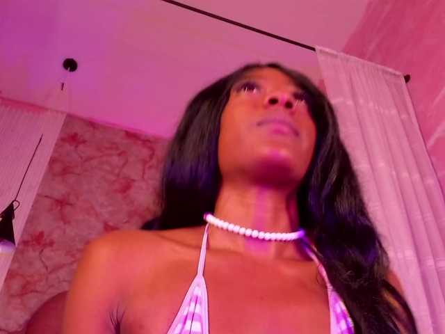 Sofi-Thomas live cam on BongaCams