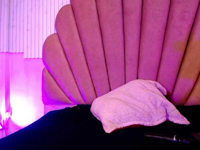 Sofi-Thomas live cam on BongaCams