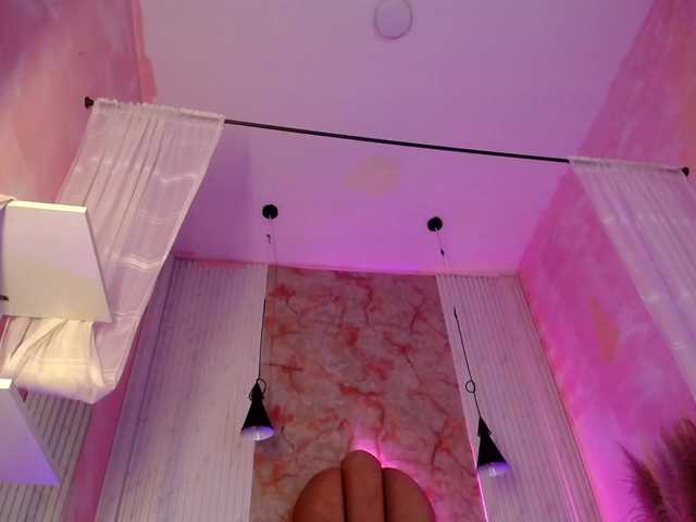 Sofi-Thomas live cam on BongaCams