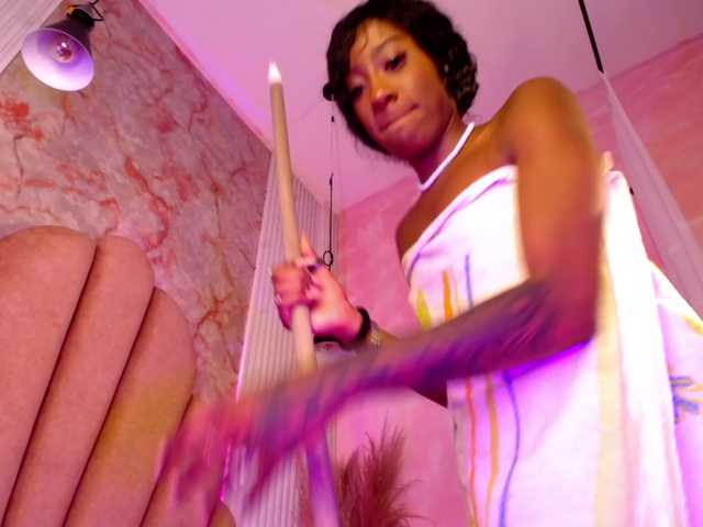 Sofi-Thomas live cam on BongaCams
