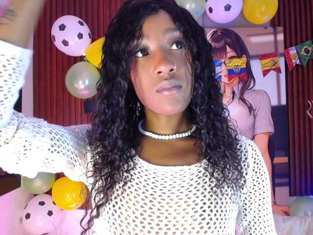 Sofi-Thomas live cam on BongaCams