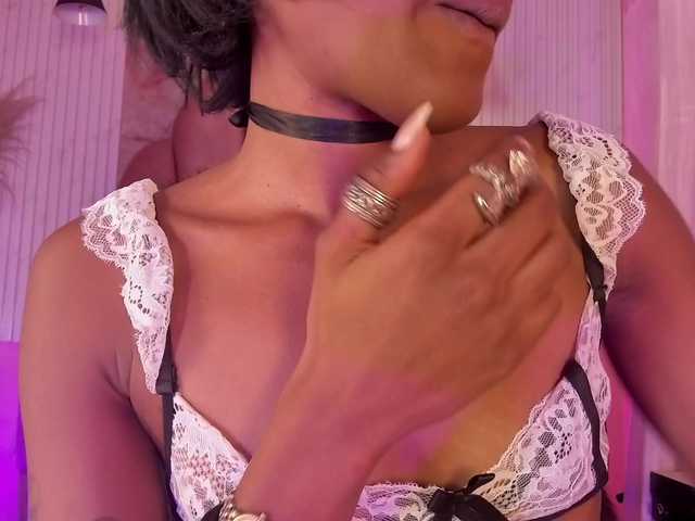 Sofi-Thomas live cam on BongaCams