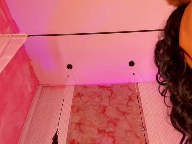 Sofi-Thomas live cam on BongaCams