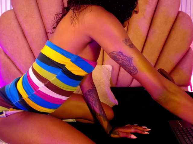 Sofi-Thomas live cam on BongaCams