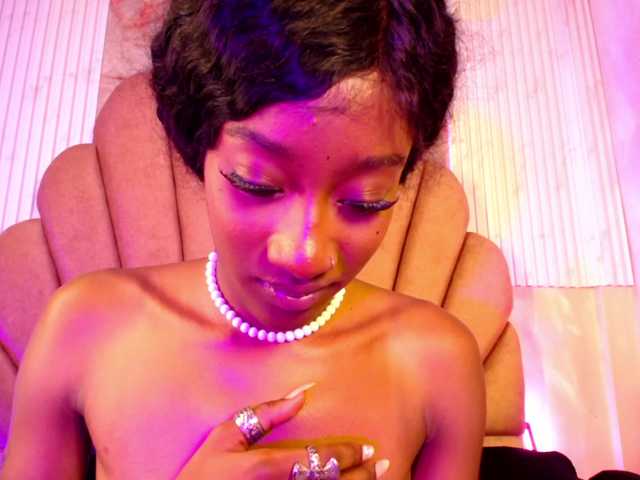 Sofi-Thomas live cam on BongaCams