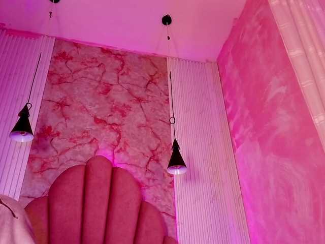 Sofi-Thomas live cam on BongaCams