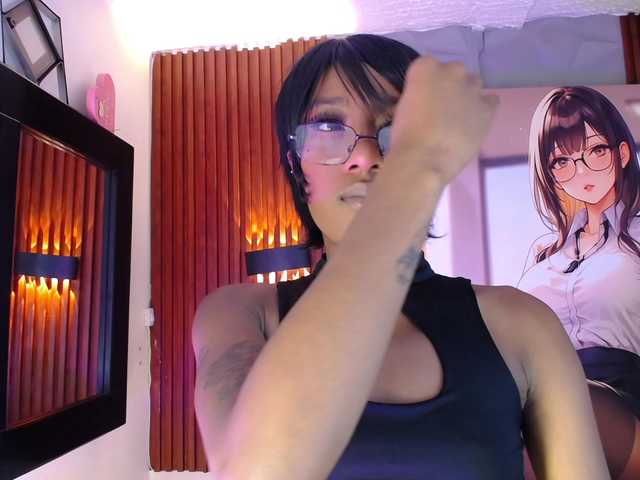 Sofi-Thomas live cam on BongaCams