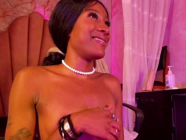 Sofi-Thomas live cam on BongaCams