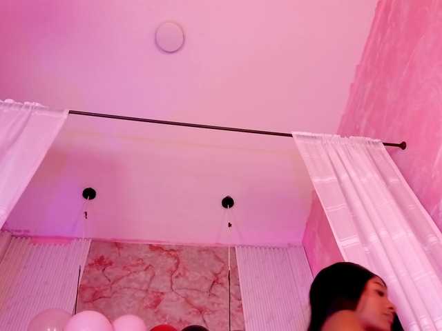 Sofi-Thomas live cam on BongaCams