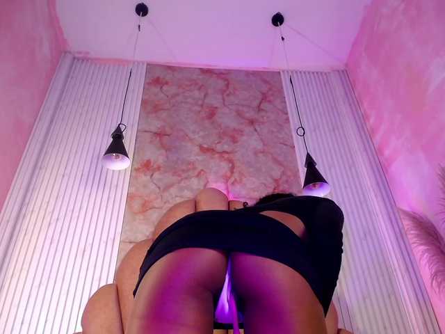 Sofi-Thomas live cam on BongaCams