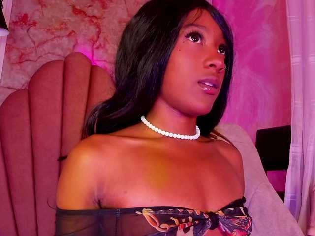 Sofi-Thomas live cam on BongaCams