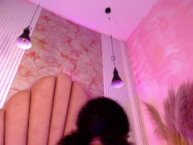 Sofi-Thomas live cam on BongaCams