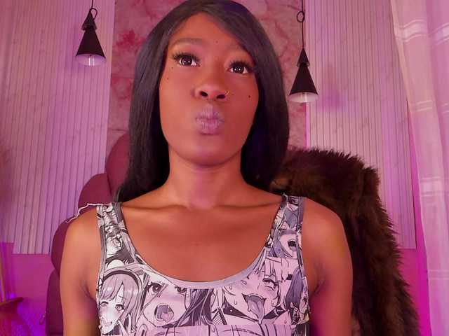 Sofi-Thomas live cam on BongaCams