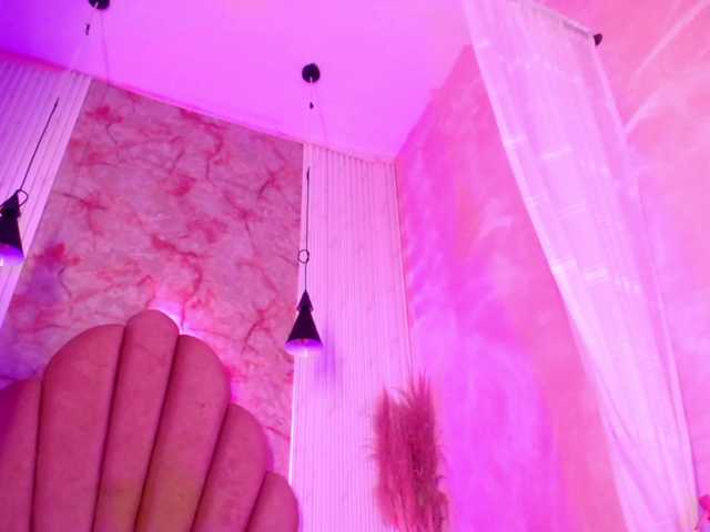 Sofi-Thomas live cam on BongaCams
