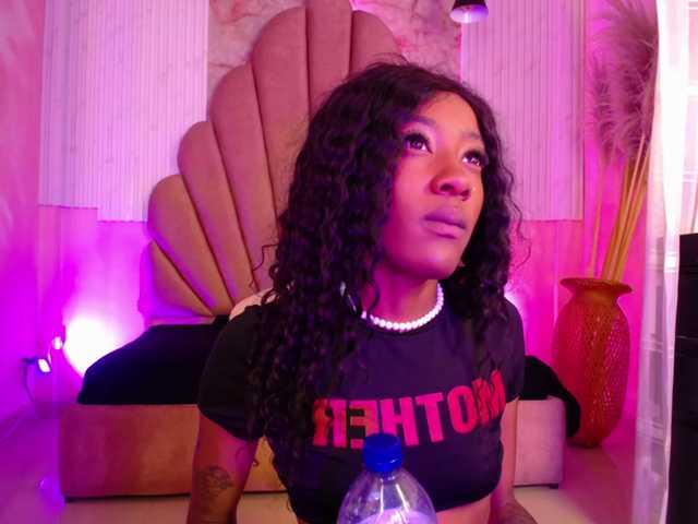 Sofi-Thomas live cam on UnifiedCams