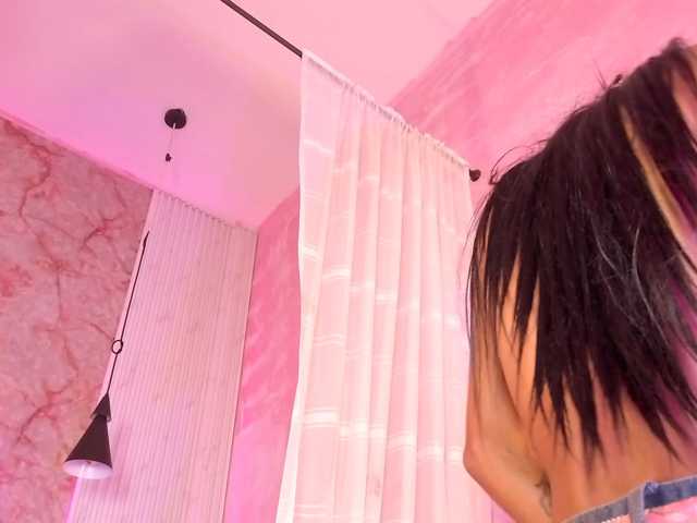 Sofi-Thomas, en directo ahora en BongaCams