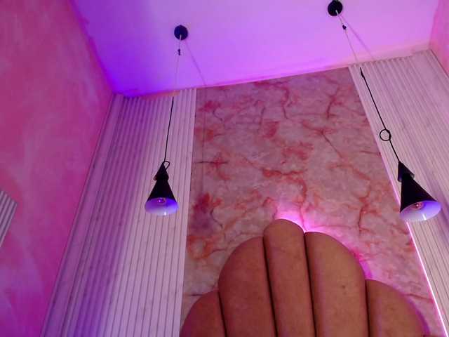 Sofi-Thomas live cam on BongaCams
