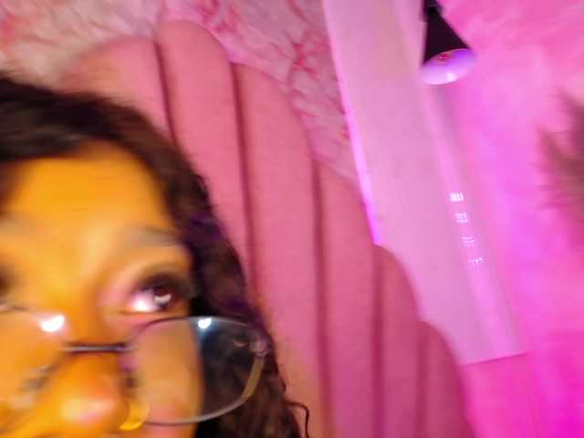 Sofi-Thomas live cam on BongaCams