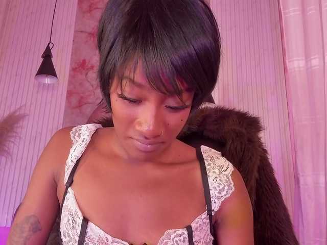 Sofi-Thomas live cam on BongaCams