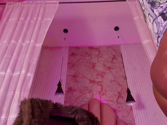 Sofi-Thomas live cam on BongaCams