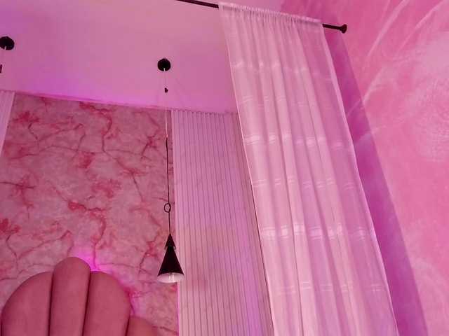 Sofi-Thomas live cam preview