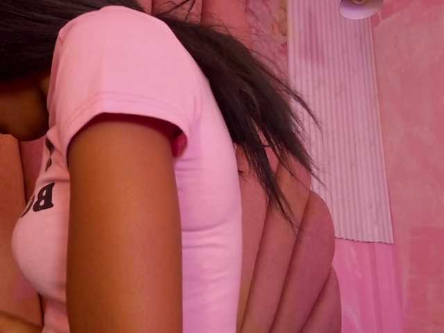 Sofi-Thomas live cam on BongaCams