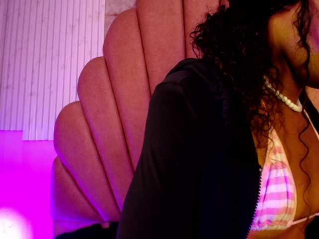 Sofi-Thomas live cam on BongaCams