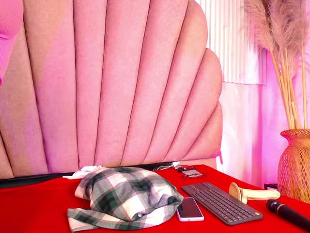 Sofi-Thomas live cam on BongaCams
