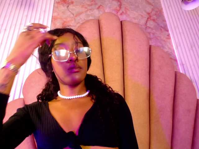 Sofi-Thomas live cam on BongaCams