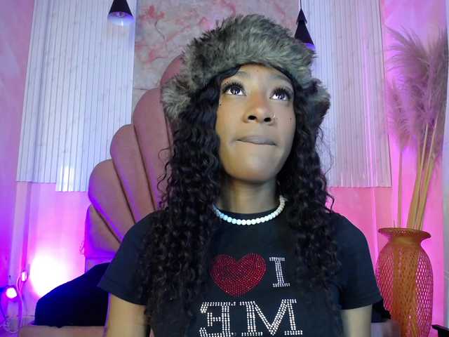 Sofi-Thomas live cam on BongaCams