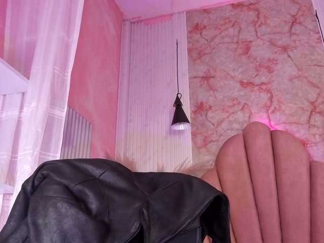 Sofi-Thomas live cam on BongaCams