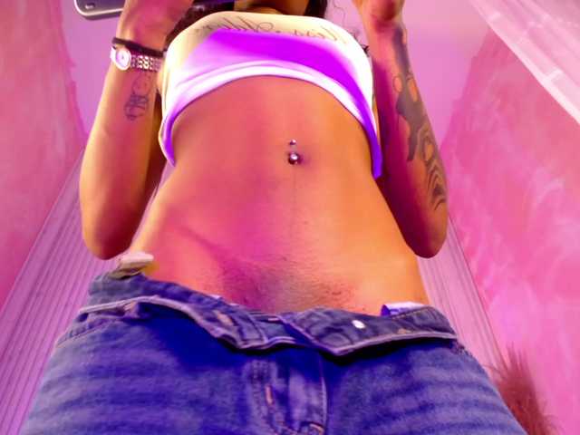 Sofi-Thomas live cam on BongaCams