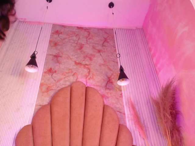 Sofi-Thomas live cam on BongaCams