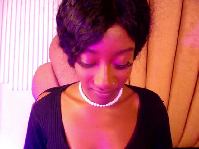 Sofi-Thomas live cam on BongaCams