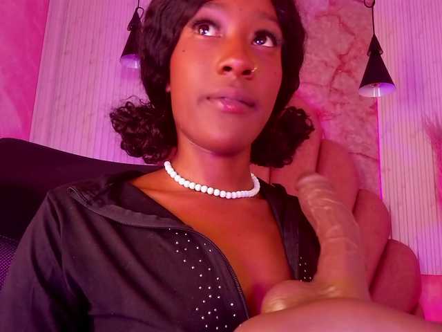 Sofi-Thomas live cam on BongaCams