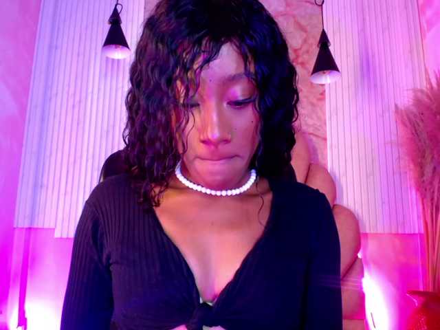 Sofi-Thomas live cam on BongaCams