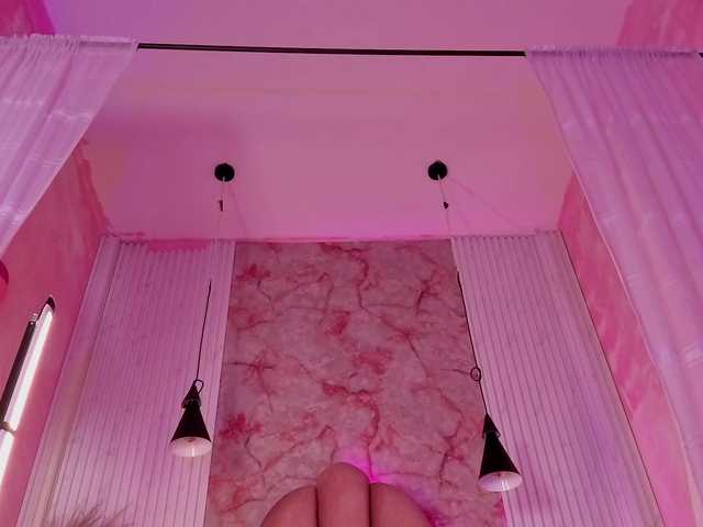 Sofi-Thomas live cam on BongaCams